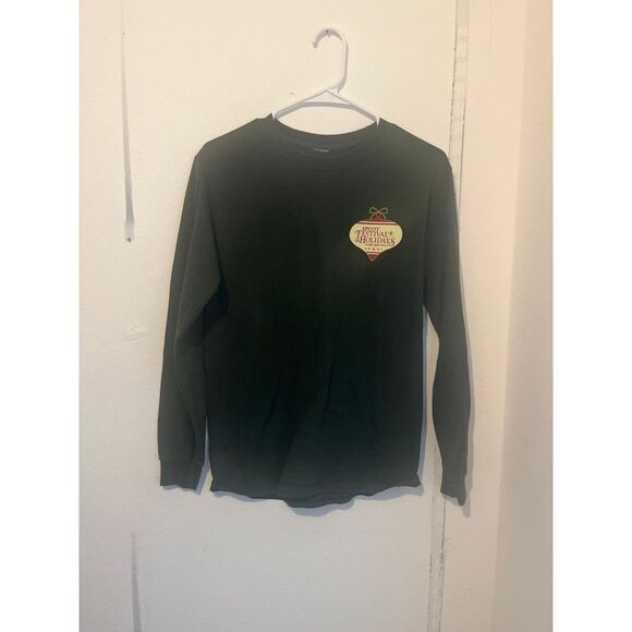 Disney Tops - Epcot festival of‎ the holidays long sleeve
